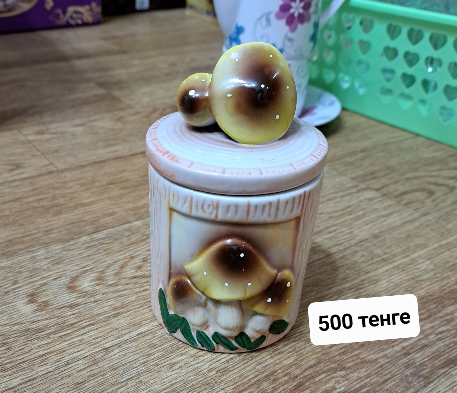Продам различную посуду.