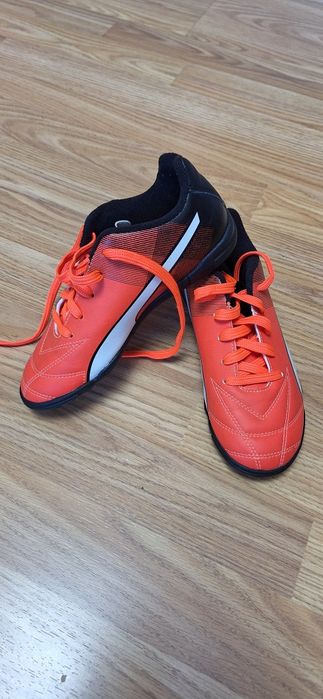 Vând adidasi  în stare foarte bună!