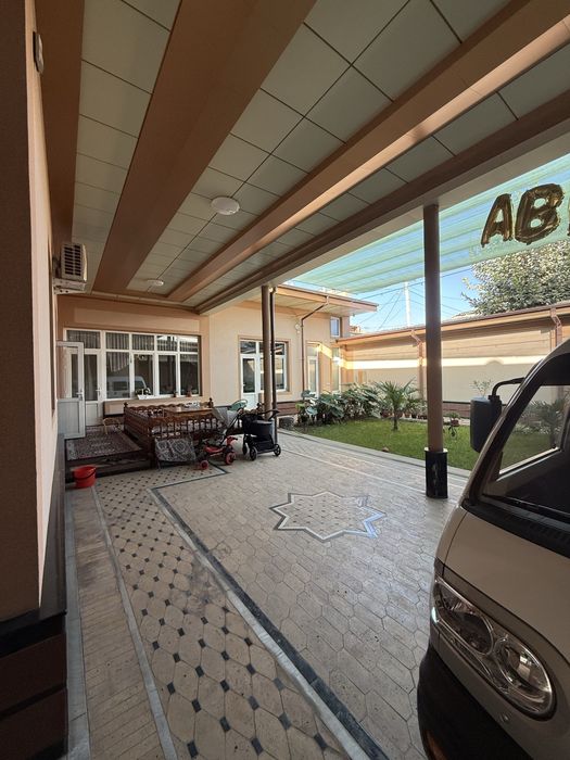 Yangihayot Ozar mahalla. Tayyor yashashli zamonaviy hovli