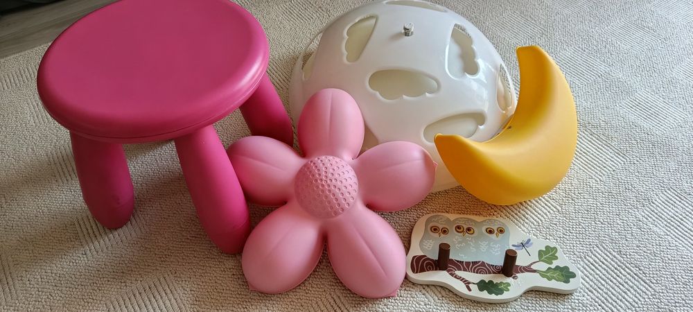 Vând set aplice camera copii