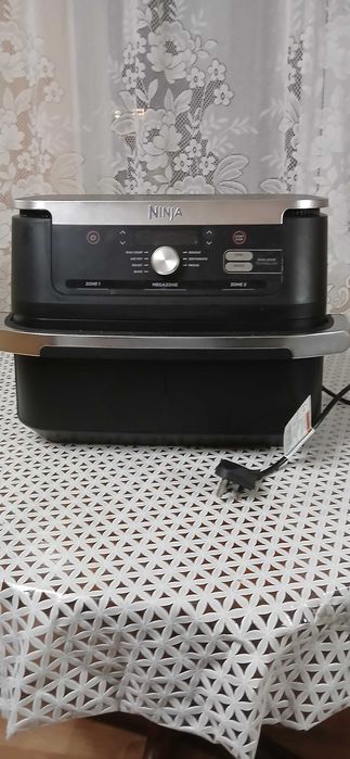 Еър фрайър NINJA с горещ въздух-10л.-2470w
