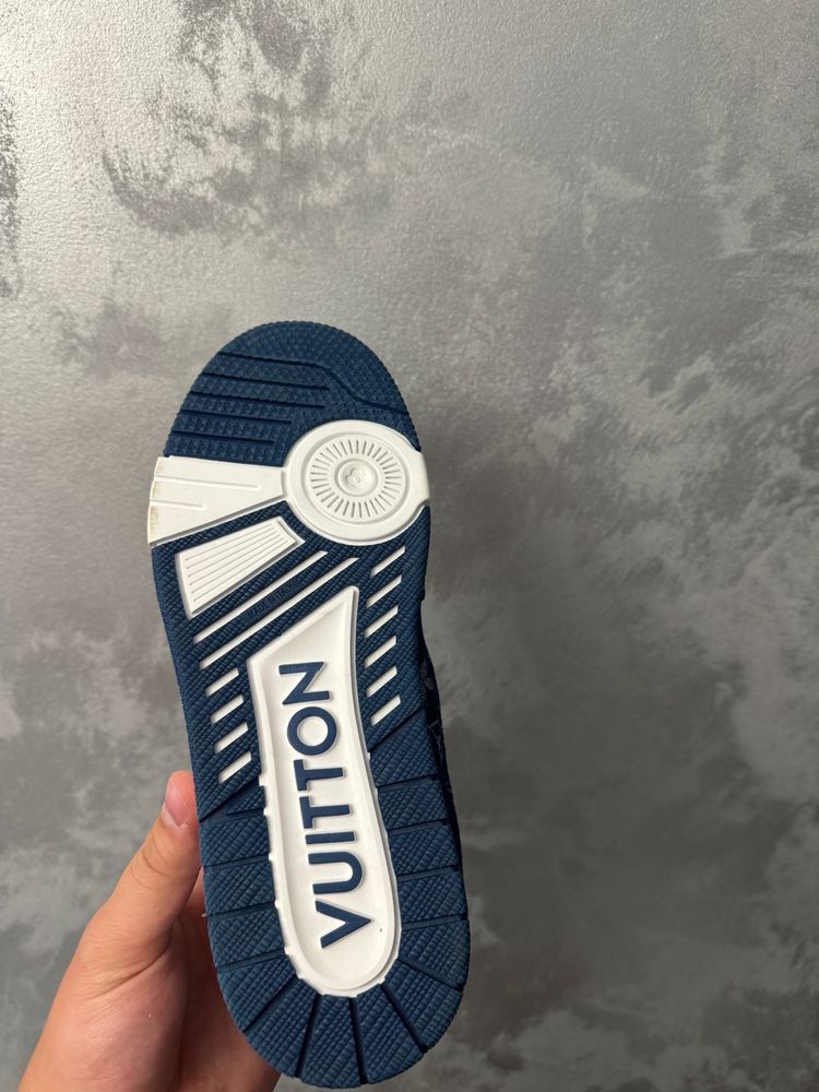 Louis Vuitton Louis Vuitton Louis Vuitton