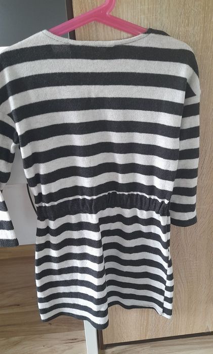 rochie h&m noua fata fetita de 4-6 ani dungi albe negre rochita