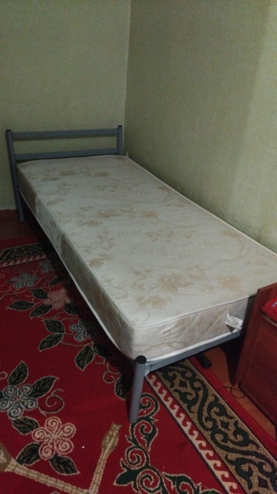 Продам матрас б/у
