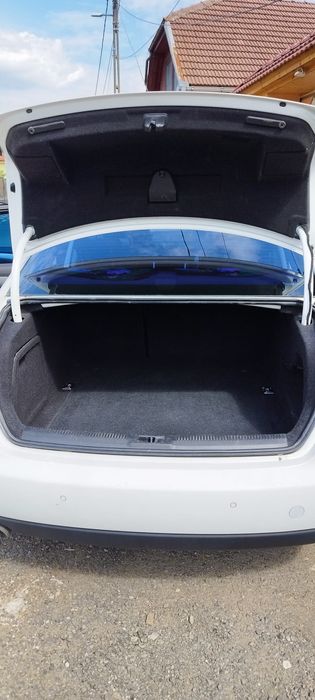 Vand Audi A4 B8 1.9TDI 2008