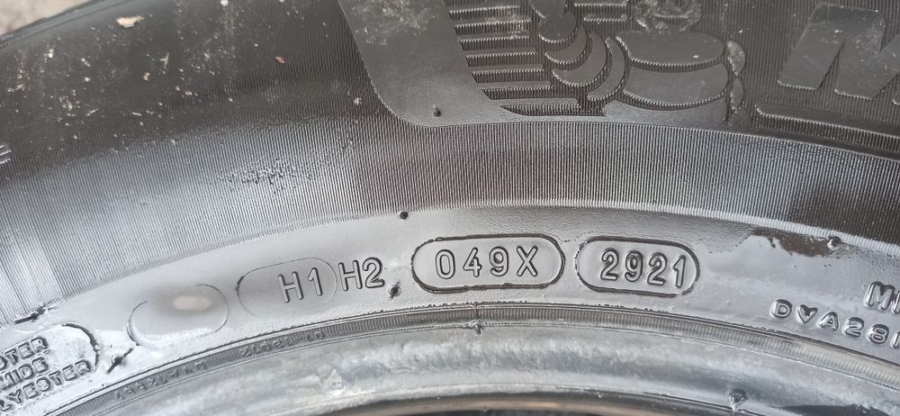 235/65/R17 Michelin Pilot Alpin 5