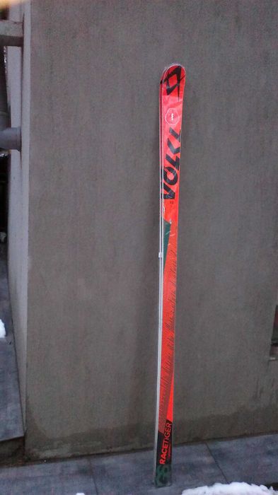 Ски: ATOMIC RACE GS12: 175; НОВИ: VOLKL Racetiger GS Speedwall 188.