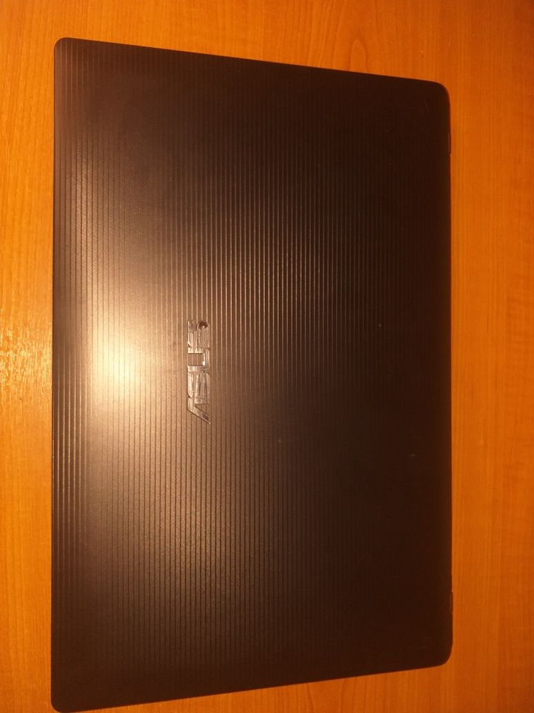 Leptop asus de vanzare