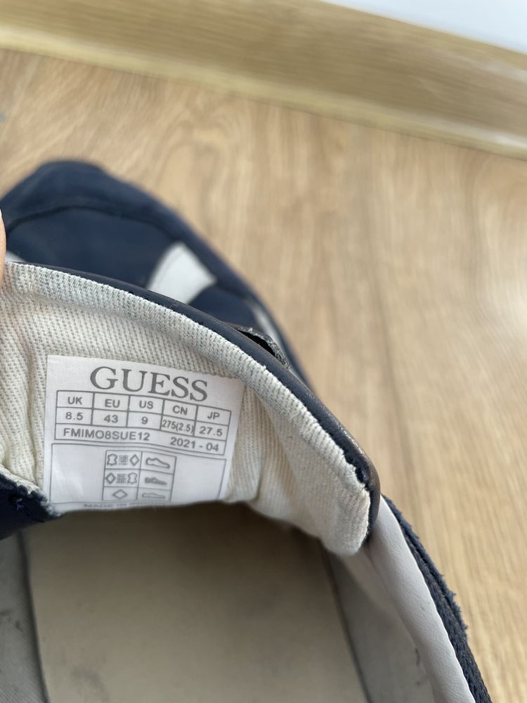 Мъжки маратонки Guess 43