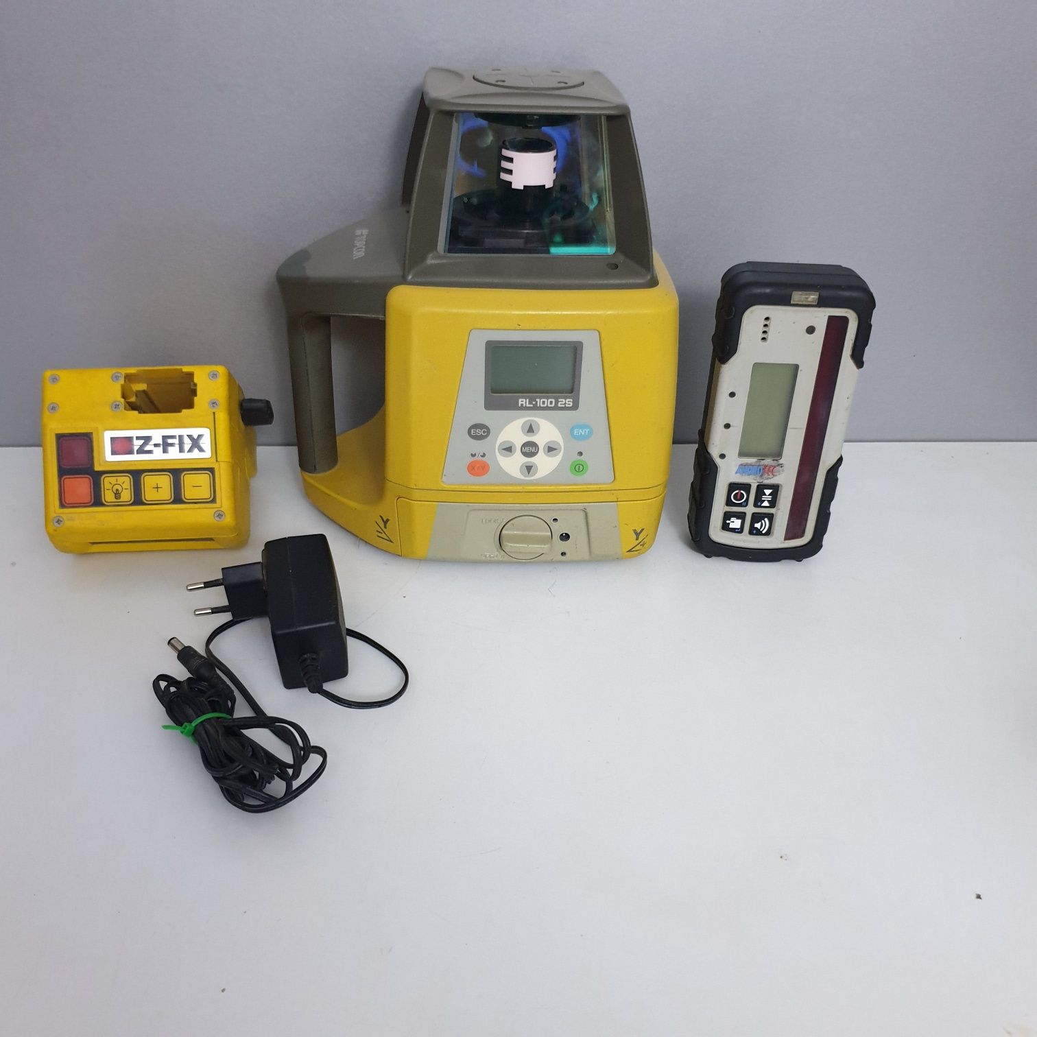 Topcon RL-100 2S Laser rotativ orizontal Made in Japan