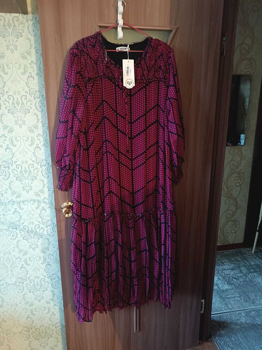 Платья  вечерние и не только красивые новые Турция, Италия 50-56 р.