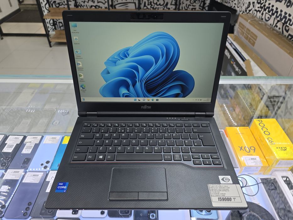 Новый Fujitsu core i7 1165g7 озу 16gb ssd512gb рассрочка Реал ломбард