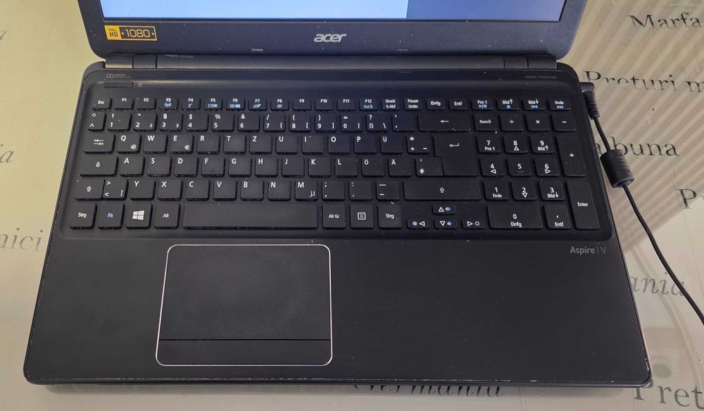Laptop core i7 gen 4 Acer V5-561G i5-4200U  dunga pe ecran