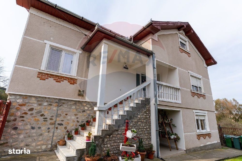 Casă / Vilă de vânzare in Cristur jud.Hunedoara