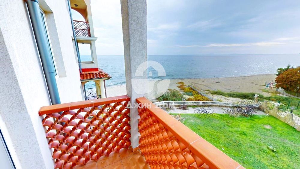 Двустаен апартамент с ПАНОРАМА МОРЕ в к-с Атриум Бийч, Елените