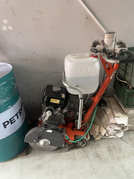 De vinzare , Deinchiriat.