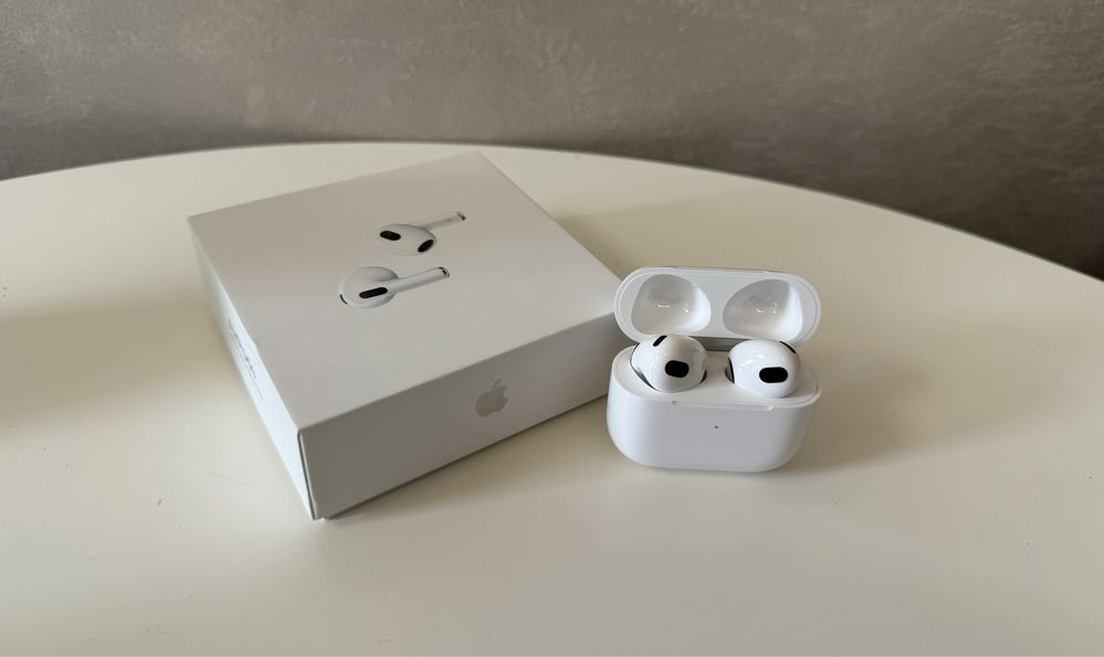 Airpods Gen 3 doar probate