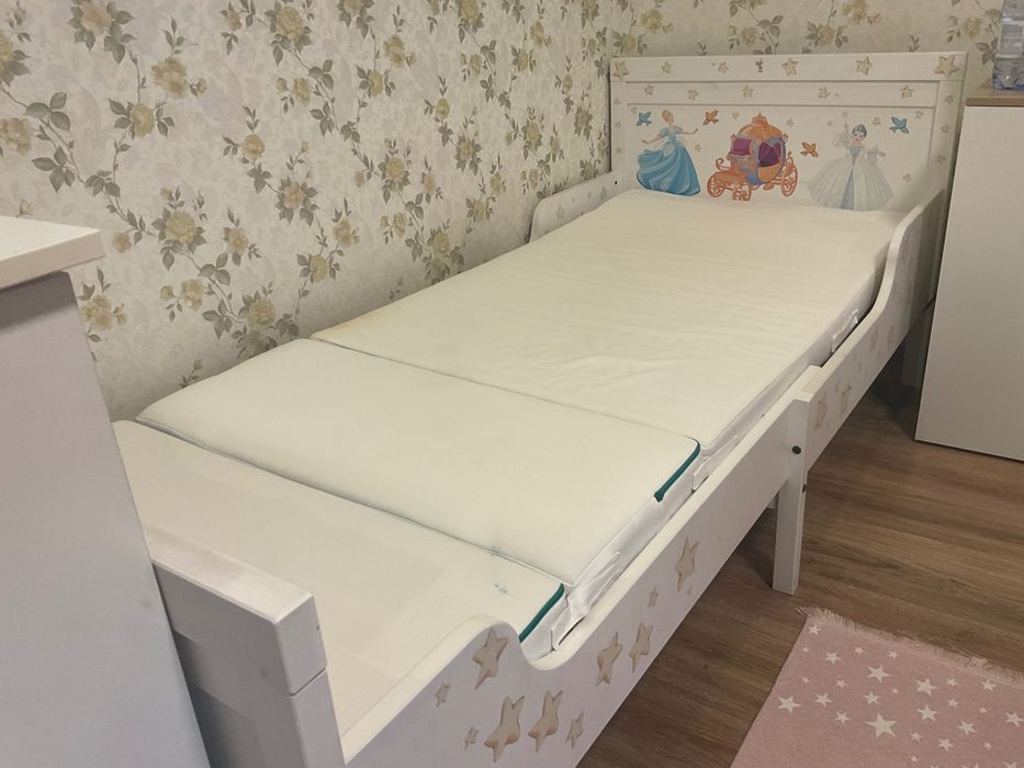 Кровать IKEA  SUNDVIK в отличном состоянии, почти новая.