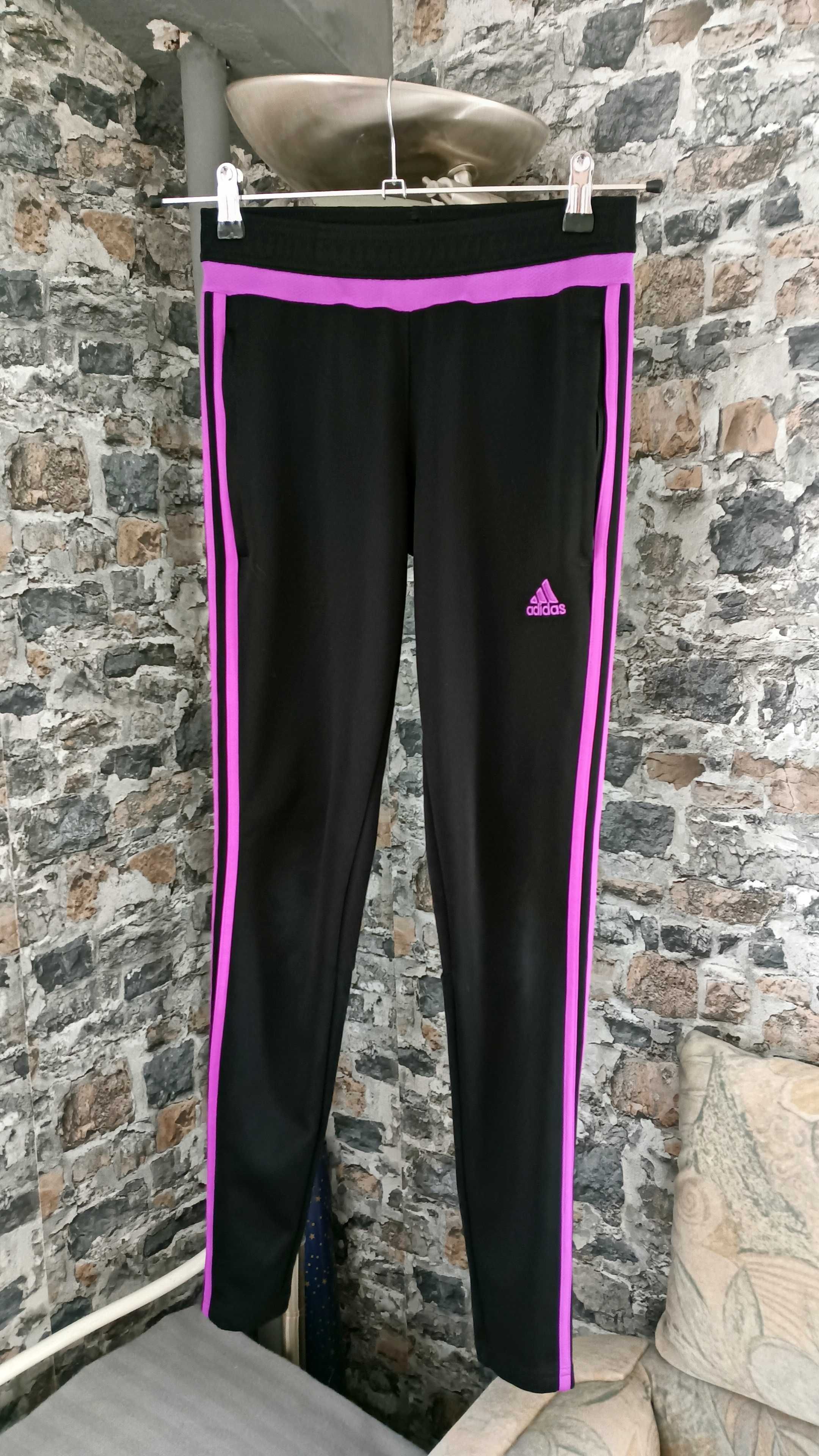 Asics ново долнище - Adidas original - Burberry дамски дрехи