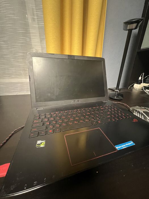 Ноутбук ASUS ROG GL552J  (1 терабай, 8гб оперативка)