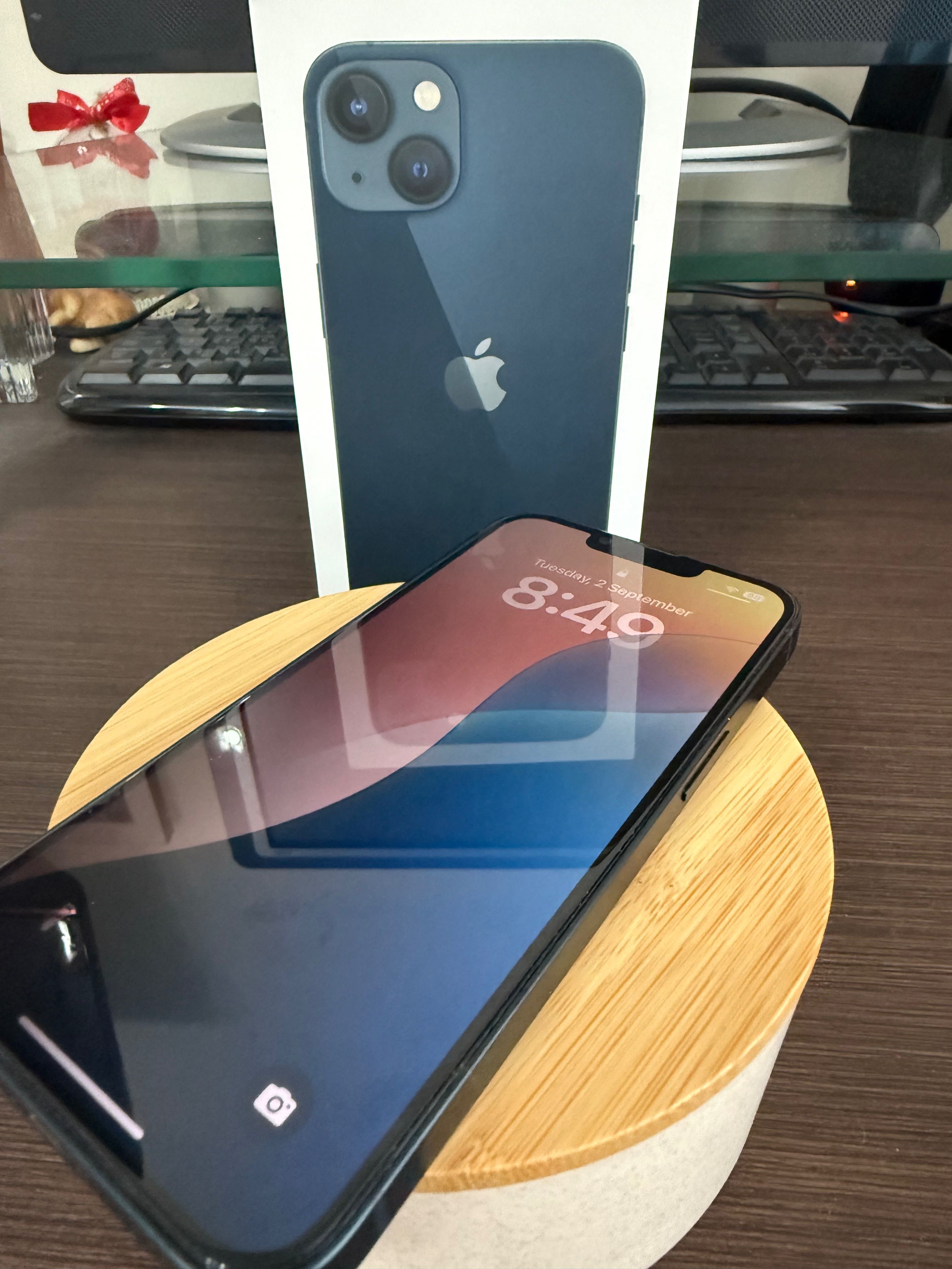 iPhone 13 Midnight Blue