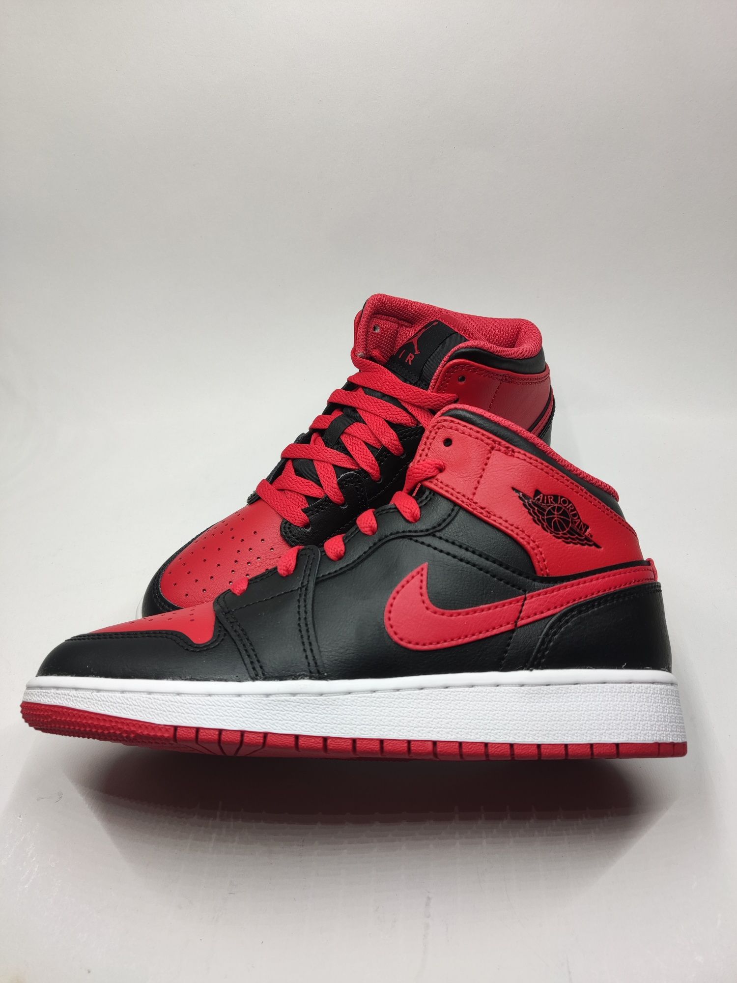 Air Jordan 1 Mid Alternate Red