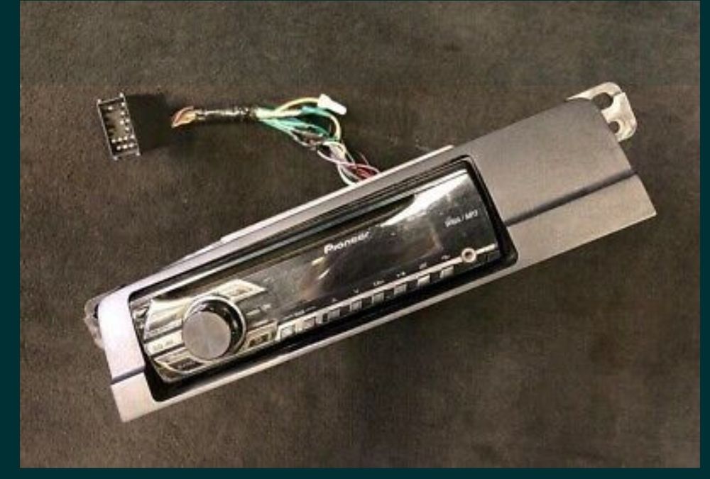 Rama adaptoare BMW E46 inlocuire radio CD MP3 auto OEM cu aftermarket