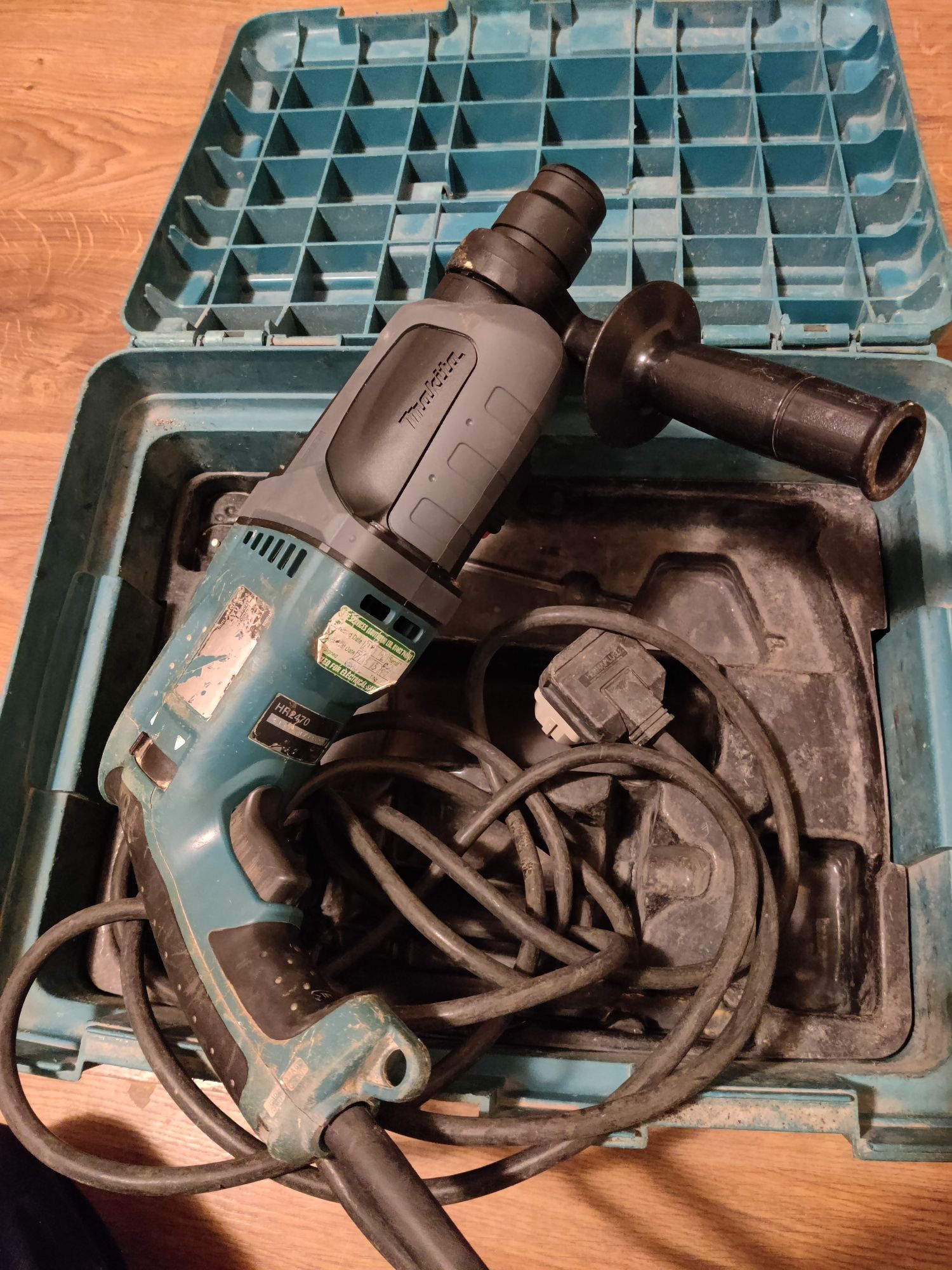 Перфоратор Makita HR2470. Внос Англия