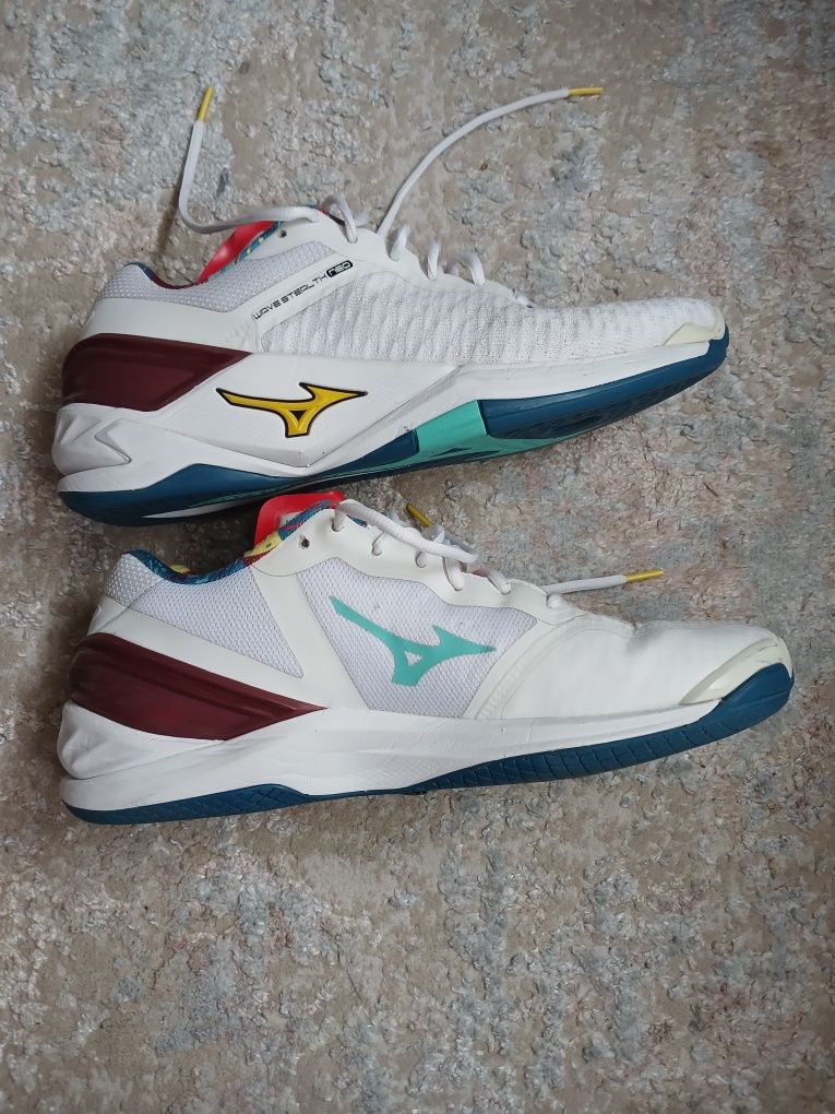 Adidas Mizuno wave stealth neo 44