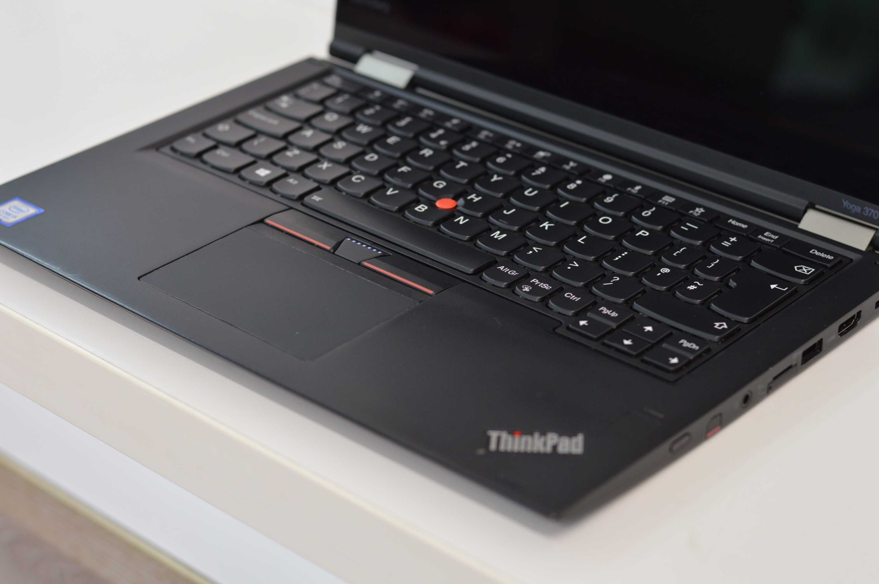 Lenovo ThinkPad Yoga 370 - Intel Core i5-7200U/16GB RAM DDR4/256GB SSD