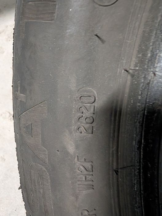 зимни гуми 215 55 R17, ESA Tecar, прочетете рекламата