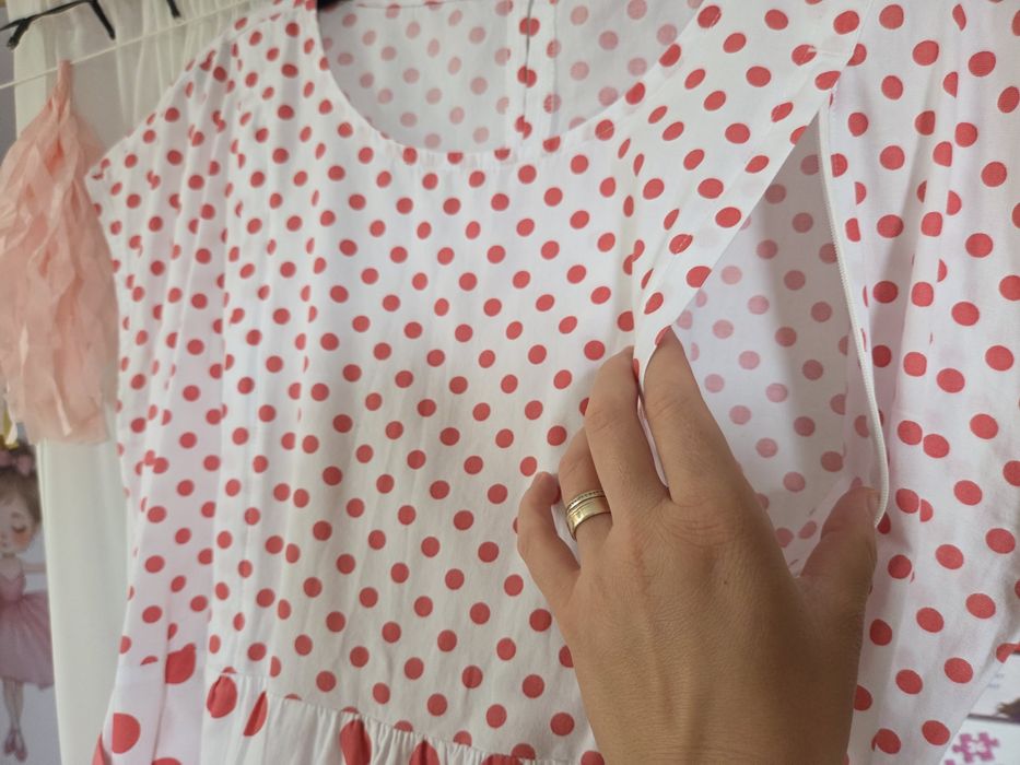 Rochiță pentru gravide