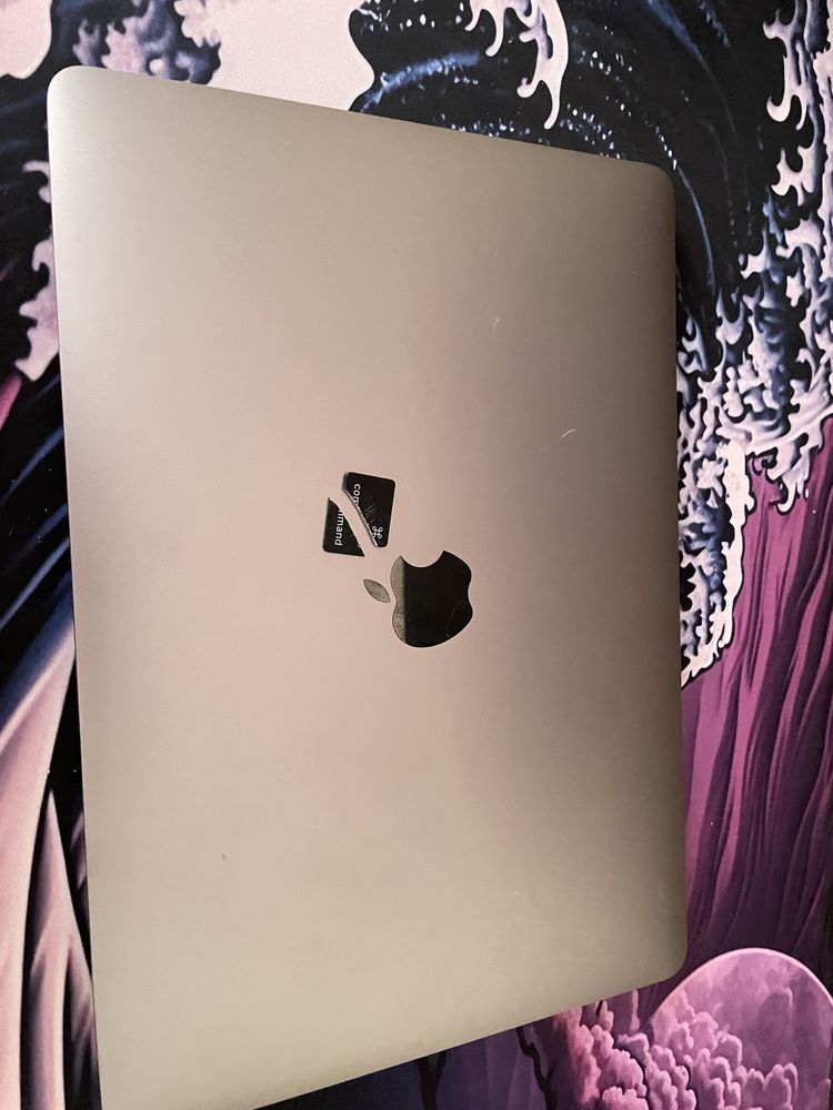 Vând MacBook citiți descrierea!!