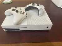 Xbox,  белого цвета, на 365гб
