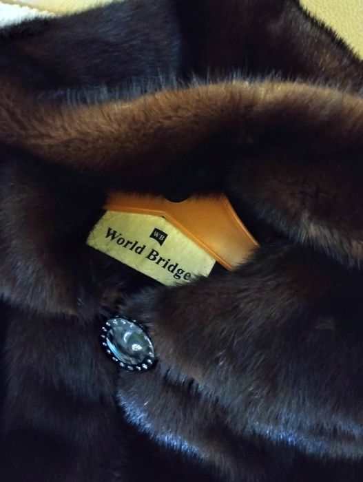 Шуба норковая темно коричневый цвет