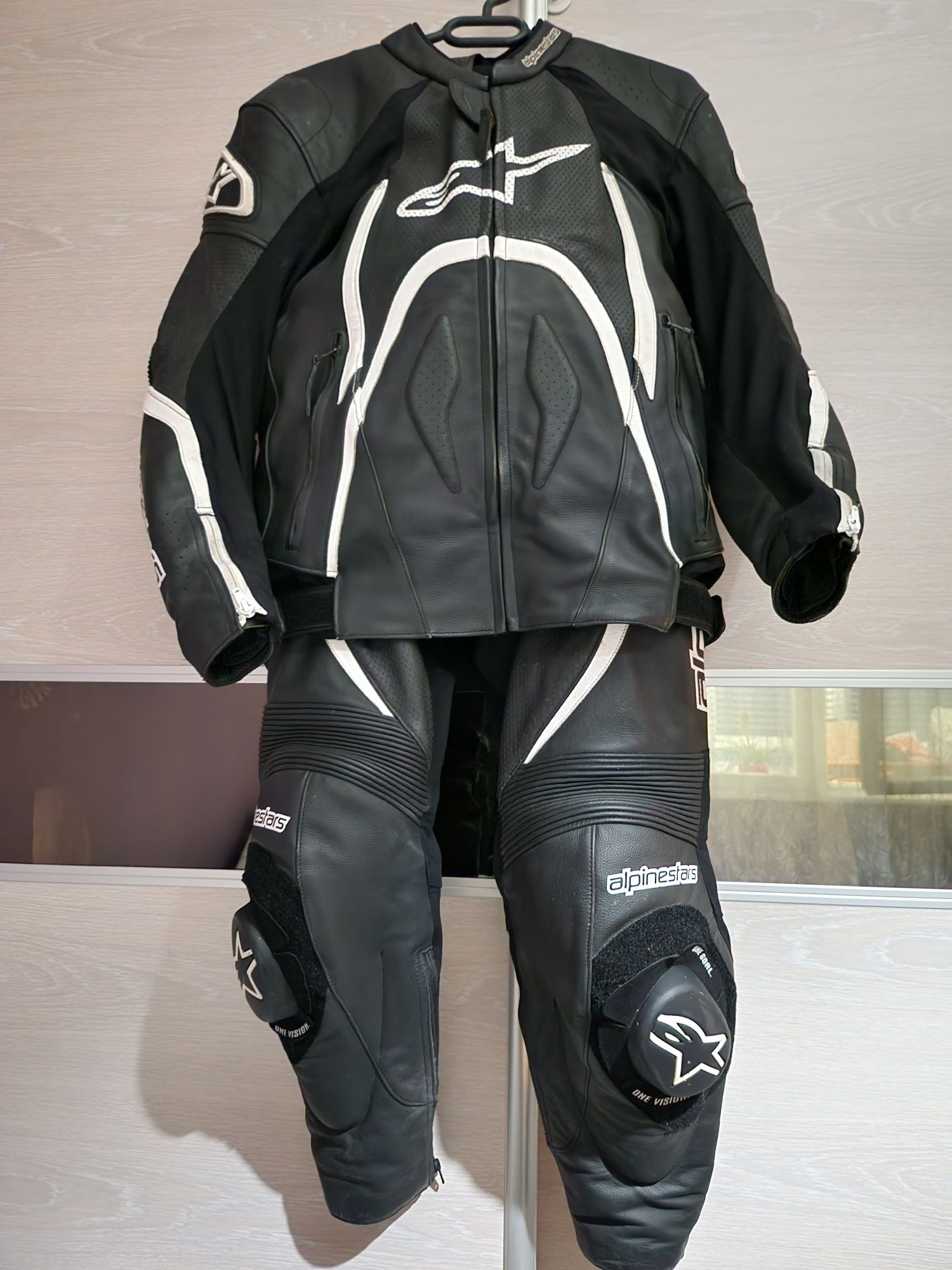 Мото екипировка ALPINESTARS