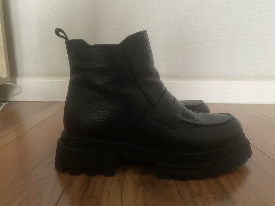 Кожаные сапоги 37 размера