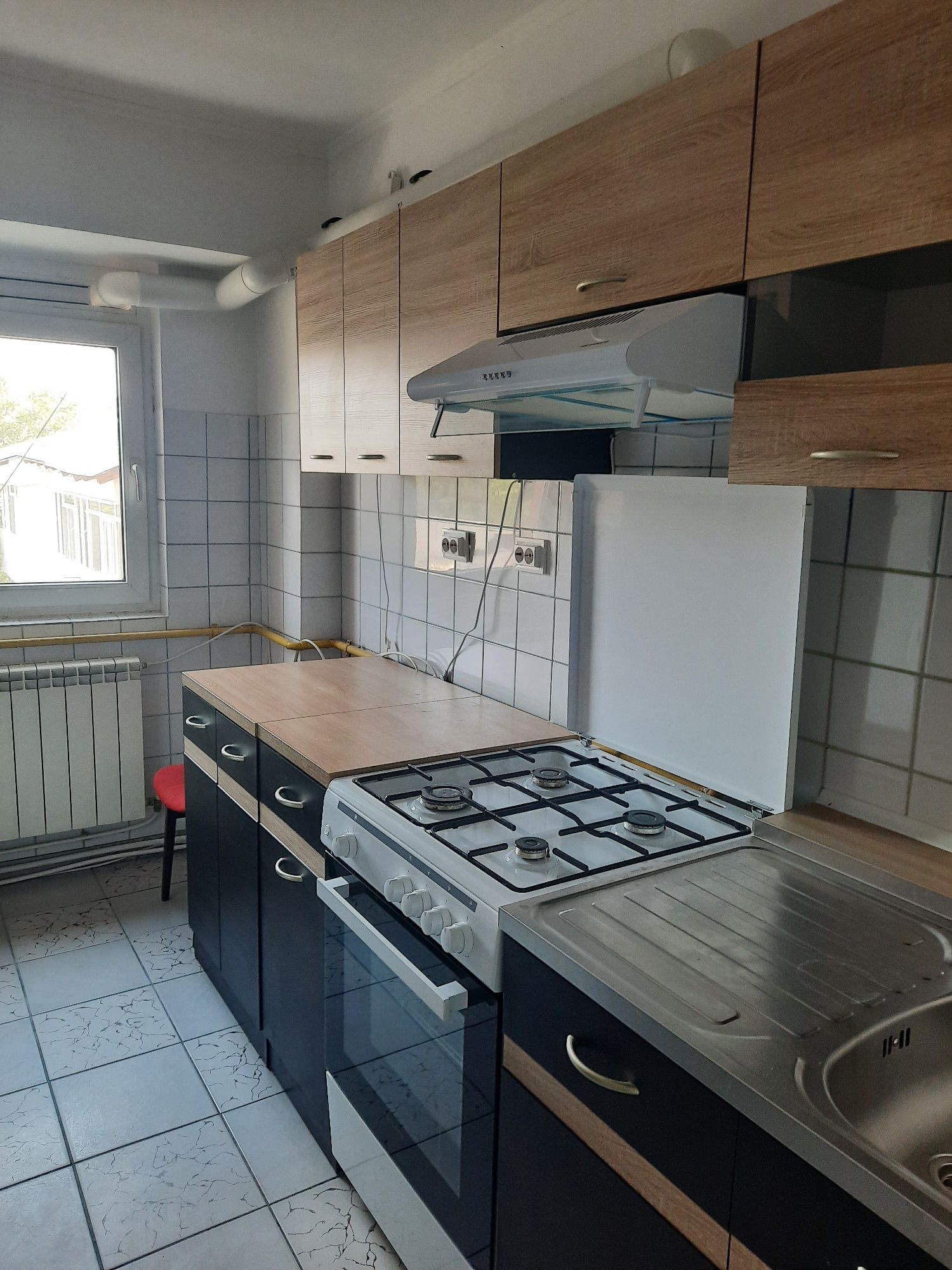 Inchiriez apartament 2 camere