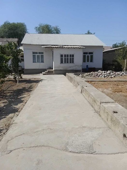 Продам отличный дом на 8 сотках. Фасад участка 20м. 2 входа.