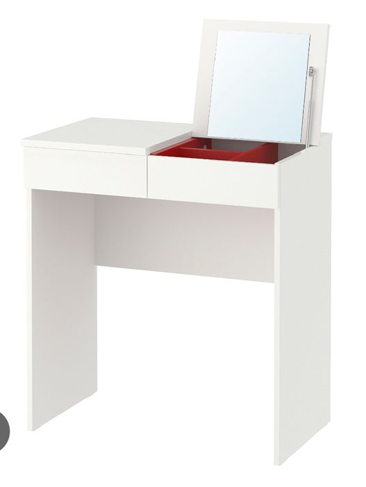 Столик Икеа туалетный компьютерный