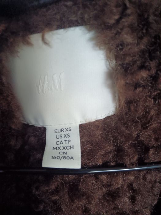 Geaca de piele îmblănita superba hm model oversize recomand pana la M