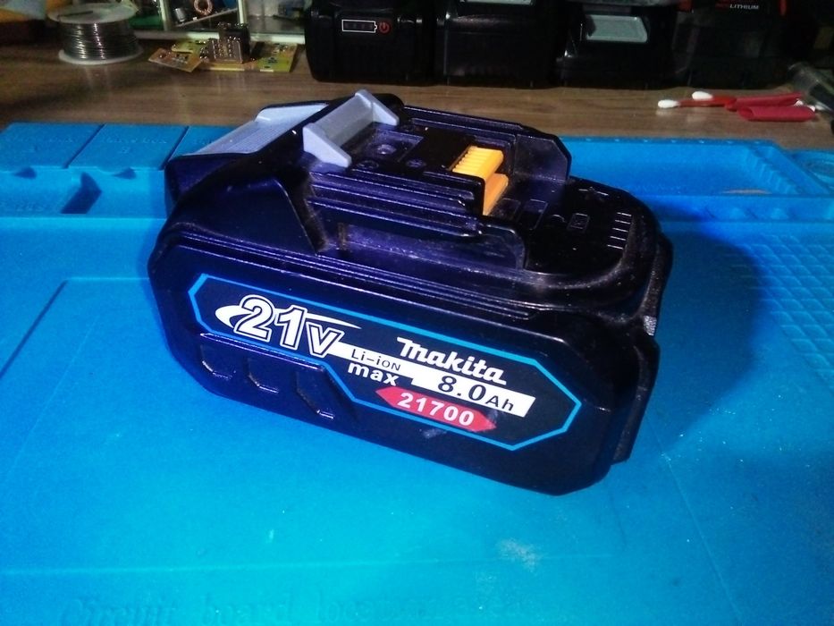 Батарея макита 21В 8Ач таблесс аккумулятор Makita 18V tabless 8Ah