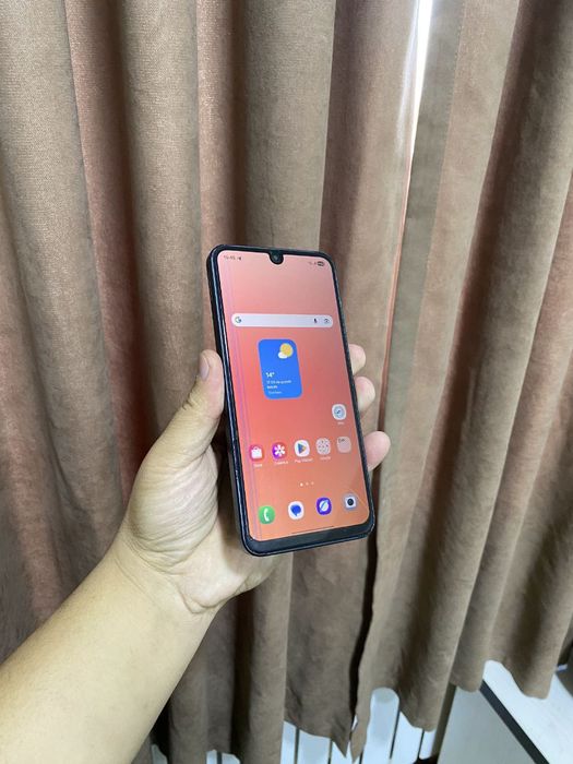 Samsung Galaxy A16 128/4 aybi ozgina palasa bor tel vakum ochilgan.