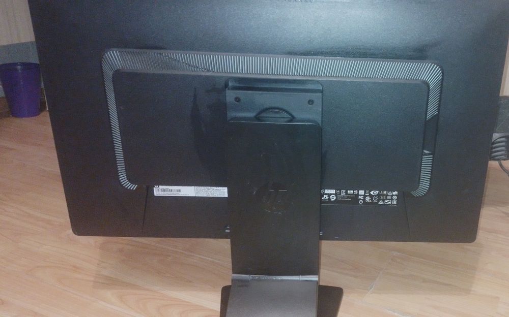 Монитор HP Elitedisplay E271i Backlit Monitor