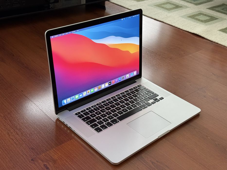 Отличен 15.4’ Retina/Macbook Pro 15 Mid 2015/Intel Core i7/16GB/256GB