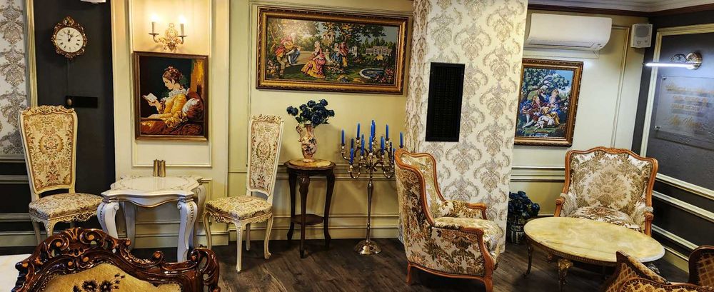 Елегантна колекция от барокови мебели