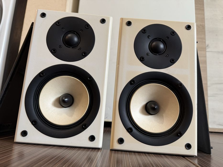 Onkyo D-045 Тонколони