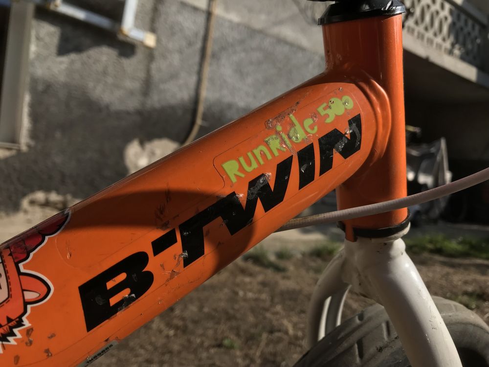 Баланс колело B-Twin Runride 500