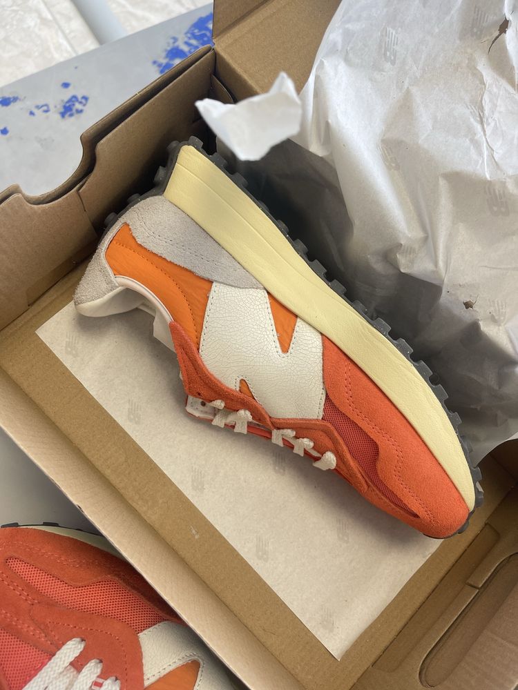 New balance 327 - чисто нови
