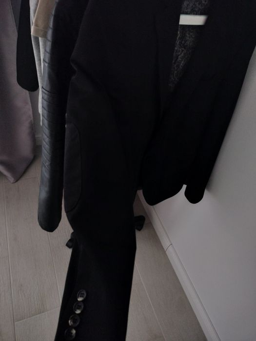 Sacou negru băieți Zara